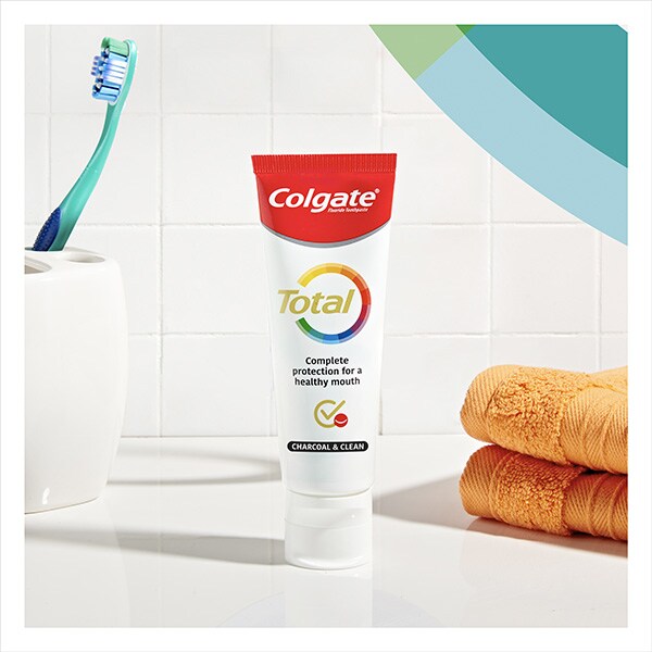 Βουρτσίστε σχολαστικά τουλάχιστον δύο φορές την ημέρα ή σύμφωνα με τις οδηγίες ενός επαγγελματία οδοντιάτρου. Να μη χρησιμοποιείται από παιδιά κάτω των 7 ετών.